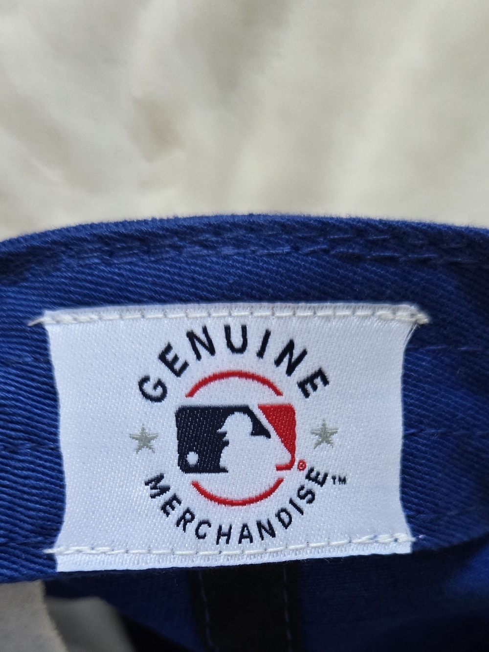 Genuine Merchandise Toronto Blue Jays White and Blue Baseball Cap - Picture 3 of 7